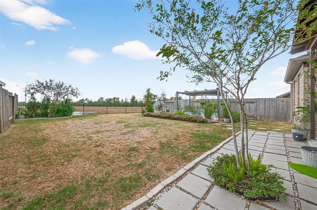 2723 Fawn Mountain Drive, Fresno, TX 77545