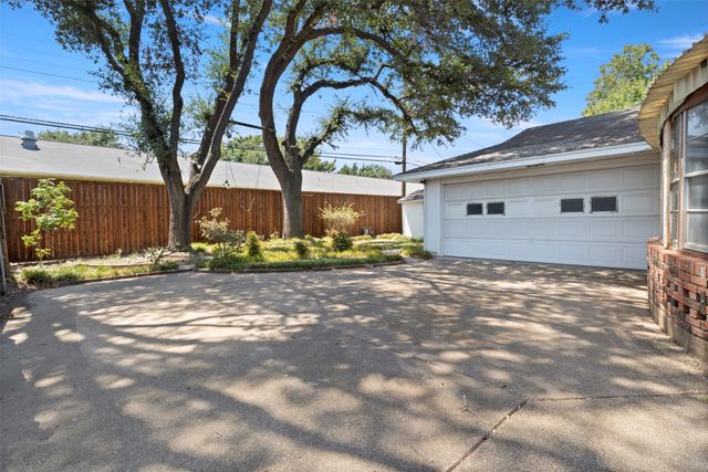 10636 Chesterton Drive, Dallas, TX 75238