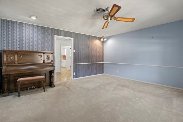 10636 Chesterton Drive, Dallas, TX 75238