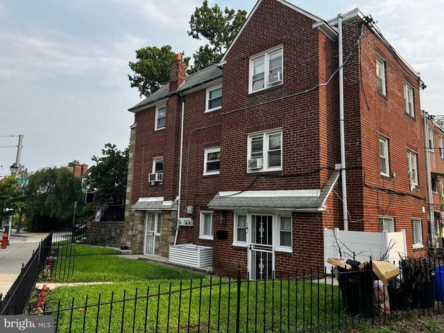 2 E MCPHERSON ST, Philadelphia, PA 19119