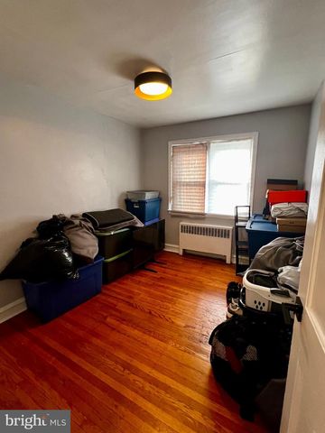2 E MCPHERSON ST, Philadelphia, PA 19119