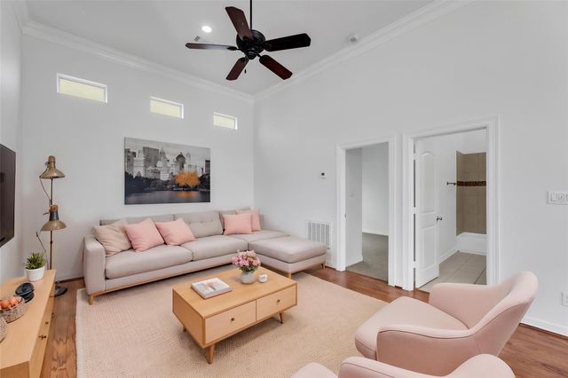6014 Hamman Street, Houston, TX 77007