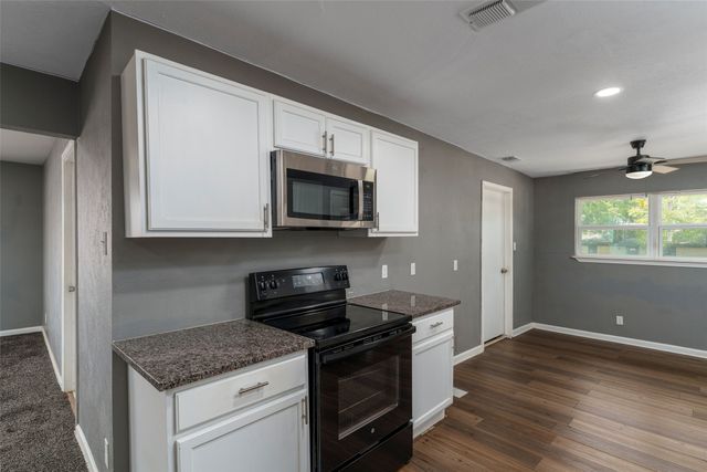 1101 Kennedale Sublett Road, Kennedale, TX 76060