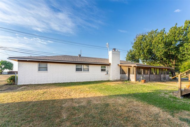 1101 Kennedale Sublett Road, Kennedale, TX 76060
