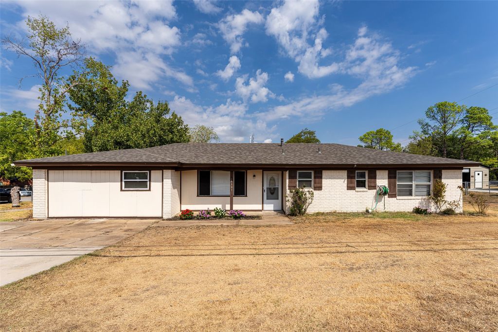 1101 Kennedale Sublett Road, Kennedale, TX 76060 — photo 2
