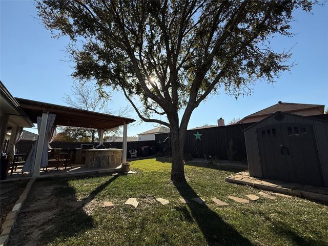 204 Bonsai Drive, Anna, TX 75409