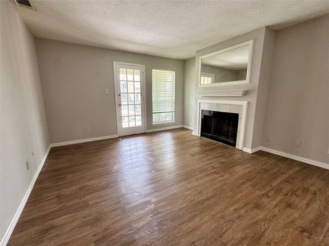5981 Arapaho Road 304, Dallas, TX 75248