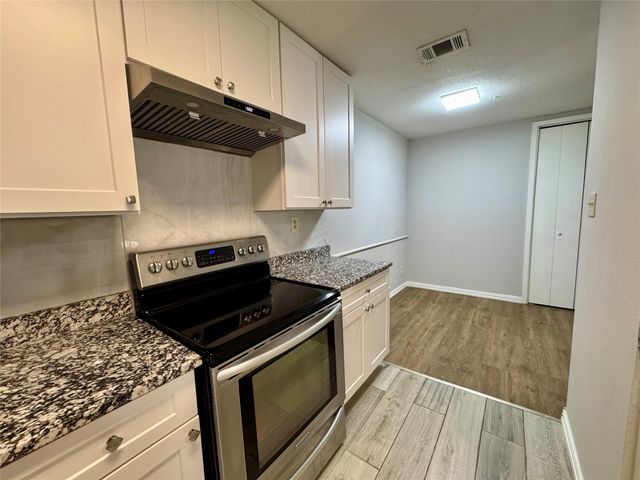 5981 Arapaho Road 304, Dallas, TX 75248