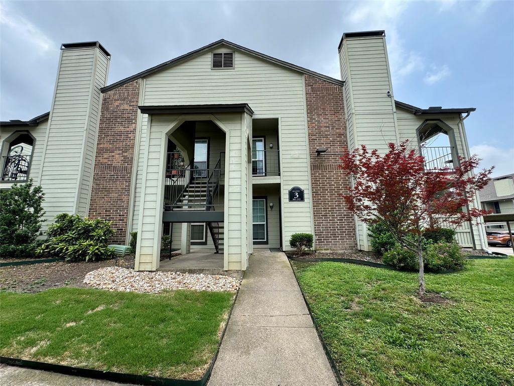 5981 Arapaho Road 304, Dallas, TX 75248