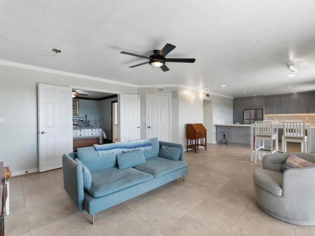 852 Dewitt Avenue, Encinitas, CA 92024