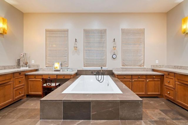 7794 Doug Hill, San Diego, CA 92127