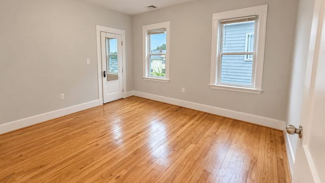 113 Hillsdale Rd 113, Somerville, MA 02144