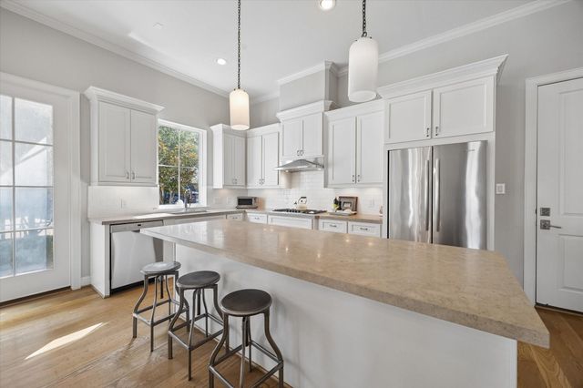 270 Green Boulevard, Shenandoah, TX 77384