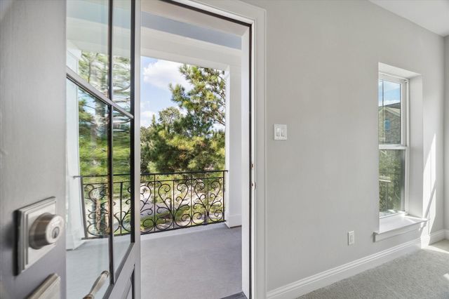 270 Green Boulevard, Shenandoah, TX 77384