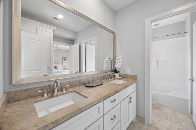 270 Green Boulevard, Shenandoah, TX 77384