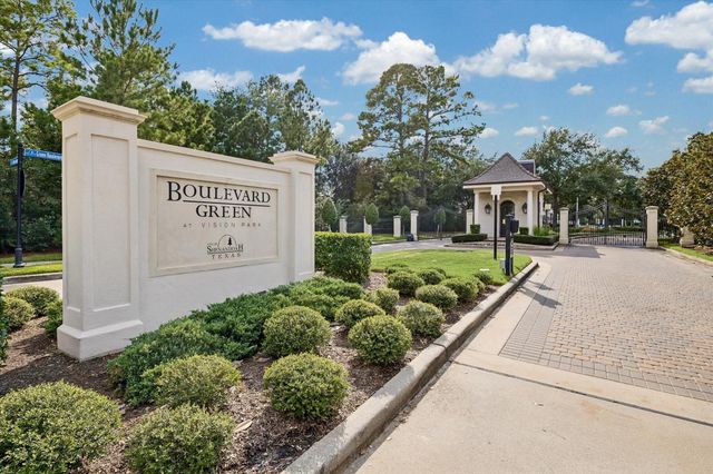 270 Green Boulevard, Shenandoah, TX 77384