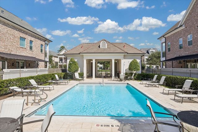 270 Green Boulevard, Shenandoah, TX 77384