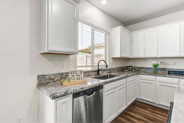 12727 Thorntonhall Dr, Rancho Cordova, CA 95742