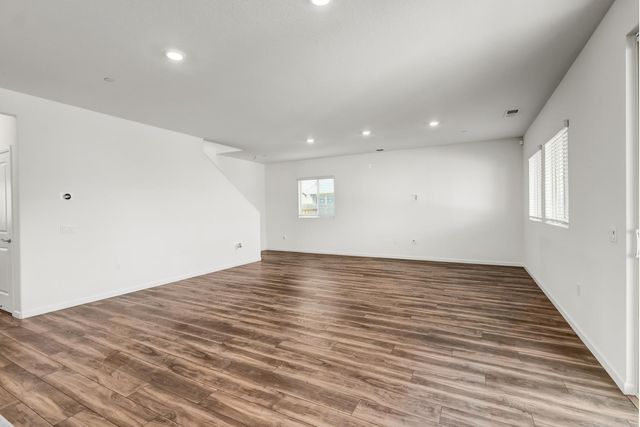 12727 Thorntonhall Dr, Rancho Cordova, CA 95742