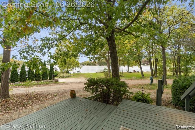 5630 Glen Echo Drive, Genoa Township, MI 48843
