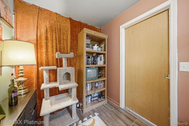 5630 Glen Echo Drive, Genoa Township, MI 48843