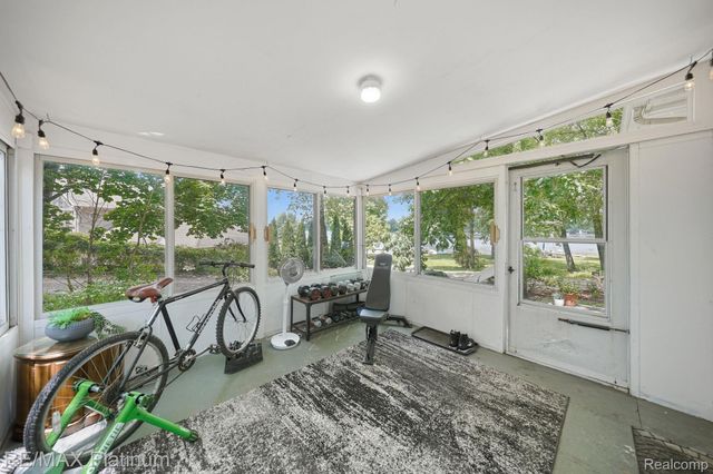 5630 Glen Echo Drive, Genoa Township, MI 48843