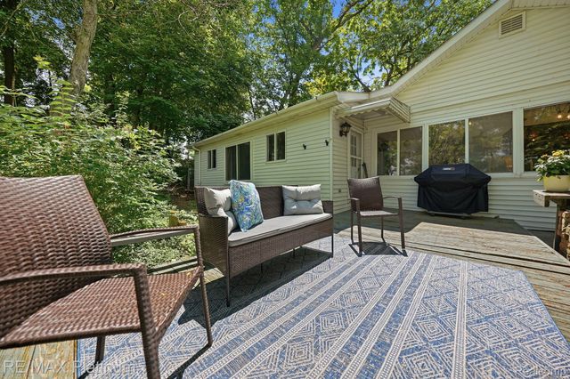 5630 Glen Echo Drive, Genoa Township, MI 48843