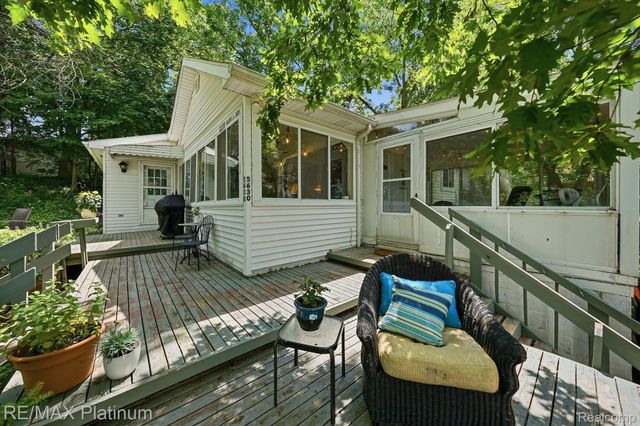 5630 Glen Echo Drive, Genoa Township, MI 48843