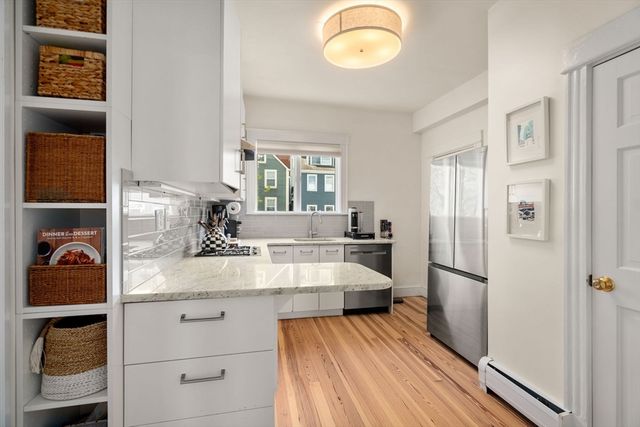 6-8 Bartlett St 3, Boston, MA 02129