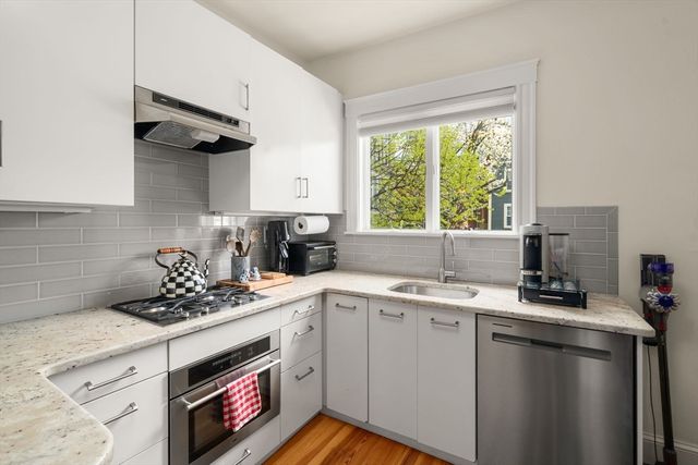 6-8 Bartlett St 3, Boston, MA 02129