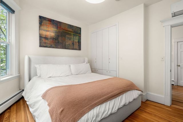6-8 Bartlett St 3, Boston, MA 02129
