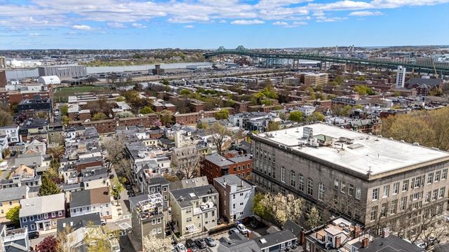6-8 Bartlett St 3, Boston, MA 02129