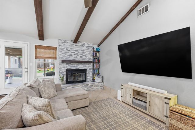 1104 Monterrey Street, Bedford, TX 76022