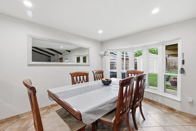 1104 Monterrey Street, Bedford, TX 76022
