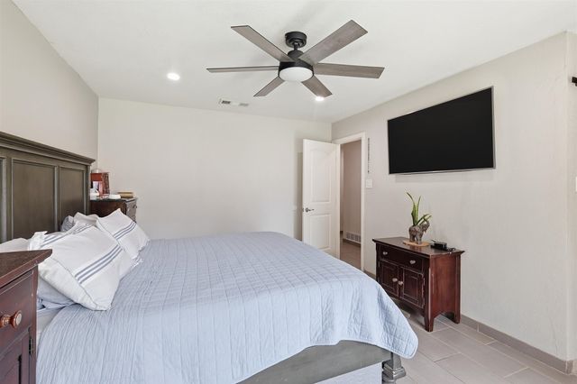 1104 Monterrey Street, Bedford, TX 76022