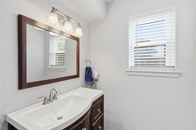 1104 Monterrey Street, Bedford, TX 76022