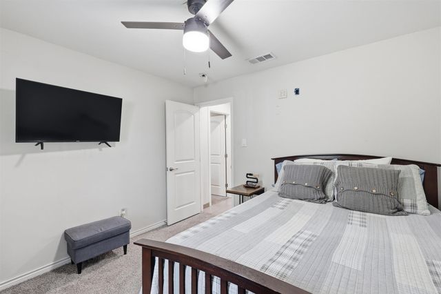 1104 Monterrey Street, Bedford, TX 76022