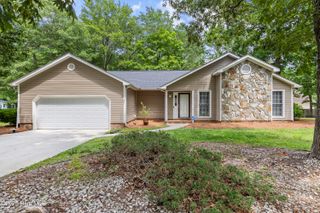 439 Candlewood Drive, Jacksonville, NC 28540