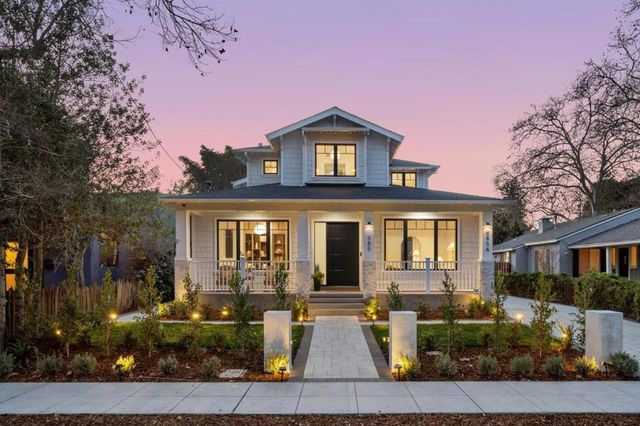 985 Lincoln Avenue, Palo Alto, CA 94301