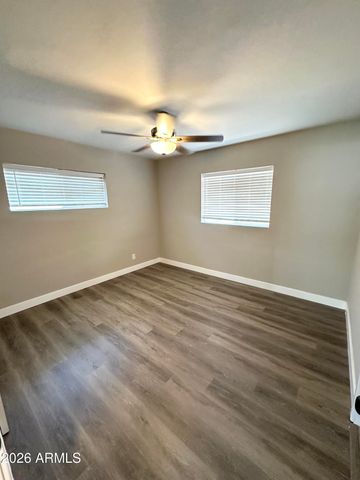 2220 E HEATHERBRAE Drive, Phoenix, AZ 85016