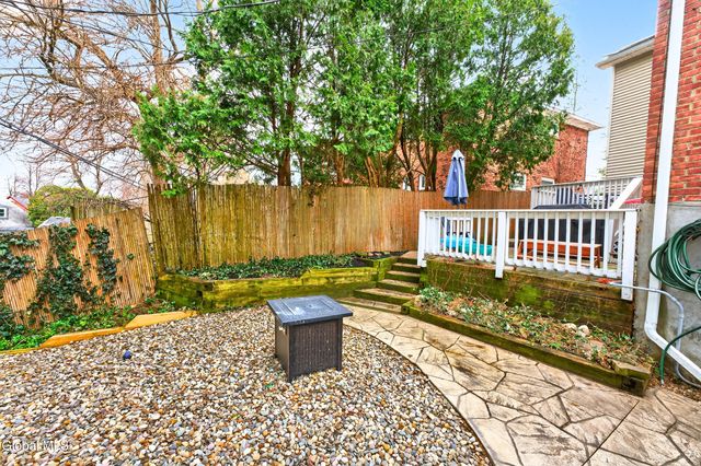 15 Croswell Street, Albany, NY 12206