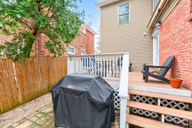 15 Croswell Street, Albany, NY 12206