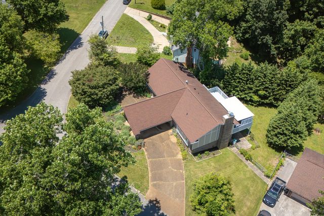 6414 Ridge Lake Road, Hixson, TN 37343