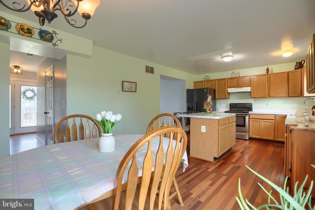 Image 13 of property listing at 808 WHITE PINE LN, Joppa, MD 21085