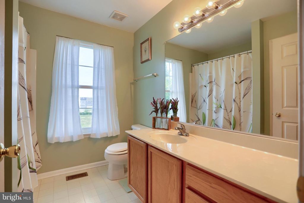 Image 20 of property listing at 808 WHITE PINE LN, Joppa, MD 21085