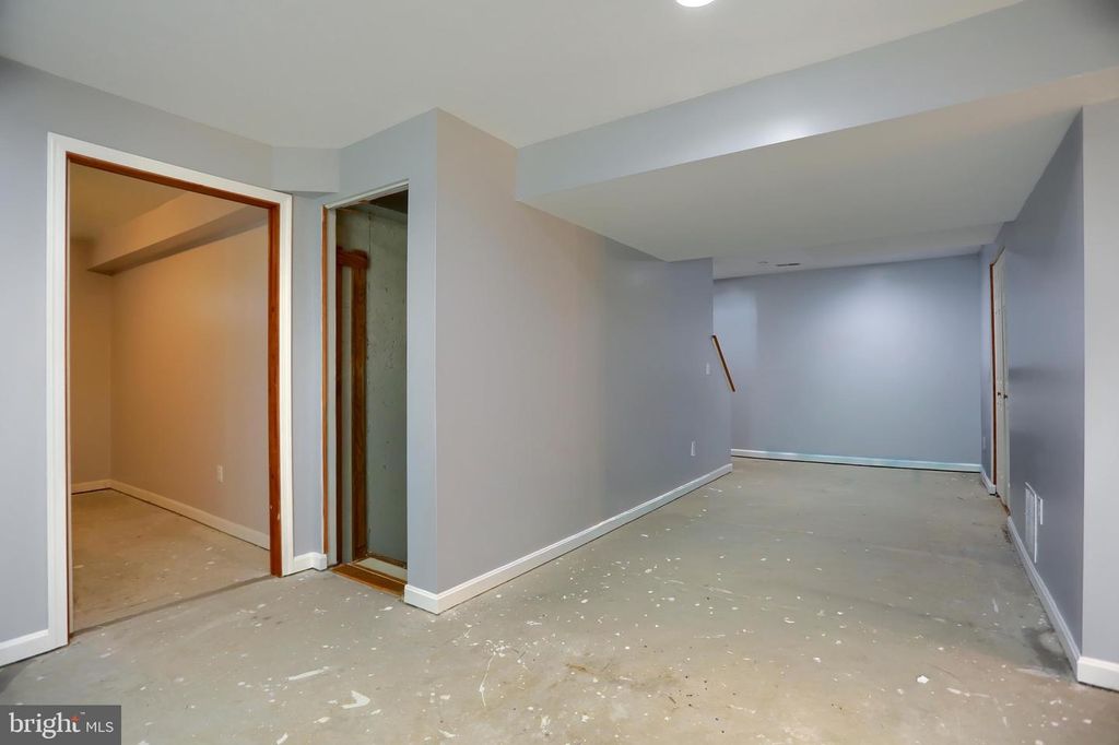 Image 29 of property listing at 808 WHITE PINE LN, Joppa, MD 21085