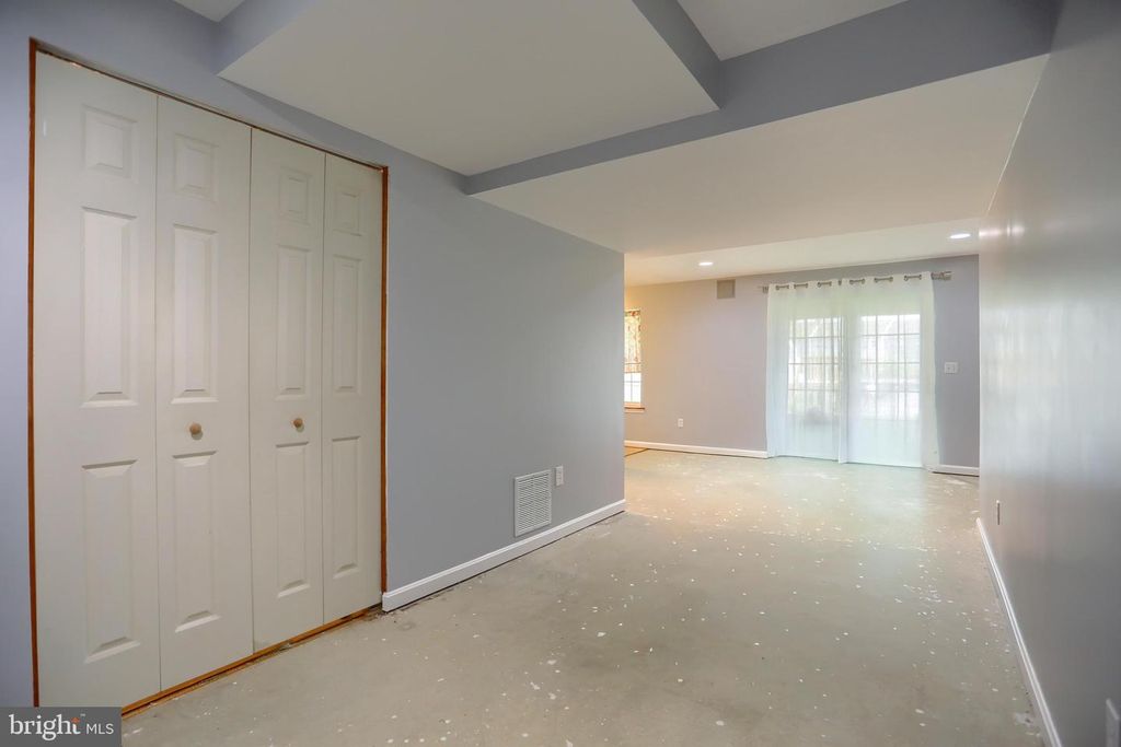 Image 30 of property listing at 808 WHITE PINE LN, Joppa, MD 21085