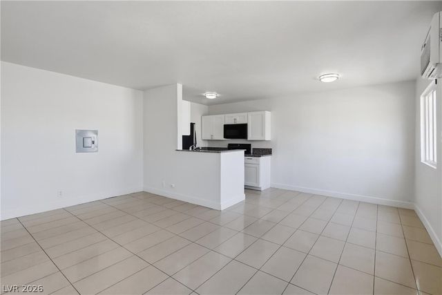 180 West New York Avenue 4, Las Vegas, NV 89102
