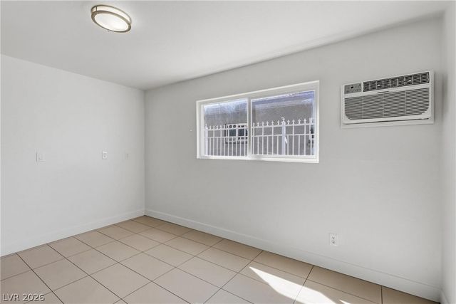 180 West New York Avenue 4, Las Vegas, NV 89102