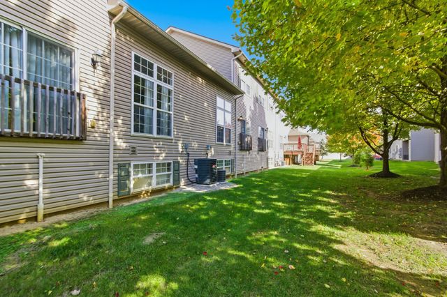 810 Mystic Pointe Drive, Lewis Center, OH 43035